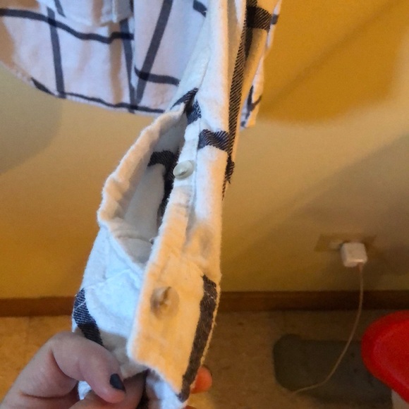 Flannel - Picture 3 of 6